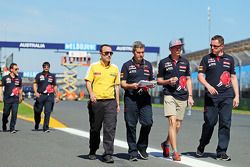 Макс Ферстаппен, Scuderia Toro Rosso, прогулка по трассе