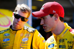 Brad Keselowski y Joey Logano, Team Penske Ford