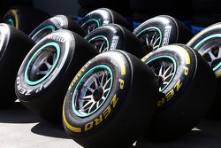 Des pneus Pirelli