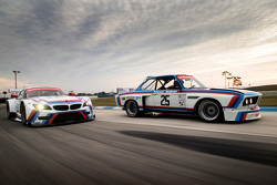 1975 BMW 3.0 CSL IMSA y 2015 Equipo RLL BMW Z4