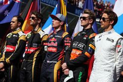 (L to R): Pastor Maldonado, Lotus F1 Team; Romain Grosjean, Lotus F1 Team; Max Verstappen, Scuderia Toro Rosso; Nico Hulkenberg, Sahara Force India F1; Jenson Button, McLaren; on the grid