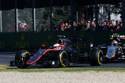 Jenson Button, McLaren Honda and Sergio Perez, Sahara Force India