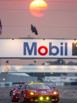 #49 AF Corse Ferrari 458 Italia: Piergiuseppe Perazzini, Marco Cioci, Rui Aguas, Enzo Potolicchio