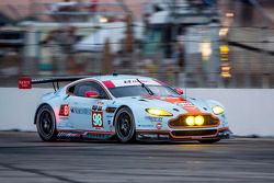 #98 Aston Martin Racing Vantage: Pedro Lamy, Darren Turner, Mathias Lauda, Paul Dalla Lana