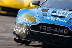 #007，TRG-AMR阿斯顿·马丁V12 Vantage: Brandon Davis, Christina Nielsen, James Davison