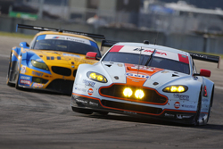 #98 Aston Martin Racing Vantage: Pedro Lamy, Darren Turner, Mathias Lauda, Paul Dalla Lana