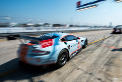 #98 Aston Martin Racing Vantage: Pedro Lamy, Darren Turner, Mathias Lauda, Paul Dalla Lana