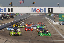 Inicio: #57 Krohn Racing Ligier JS P2 Judd: Tracy Krohn, Olivier Pla, Nic Jonsson lider