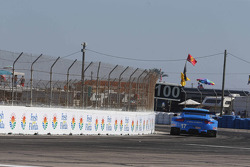 #17 Team Falken Tire Porsche 911 GT3 RSR: Wolf Henzler, Bryan Sellers, Patrick Long