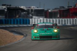 #17 Falken Tire Takımı Porsche 911 GT3 RSR: Wolf Henzler, Bryan Sellers, Patrick Long