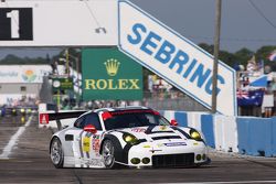 #912 Porsche Team North America Porsche 911 RSR: Jörg Bergmeister, Earl Bamber, Frederic Makowiecki