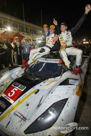 比赛获胜者 #5 快速行动车队 Corvette DP: Joao Barbosa, Sébastien Bourdais, Christian Fittipaldi