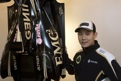 Adderly Fond présenté en tant que pilote de développement, Lotus F1 Team