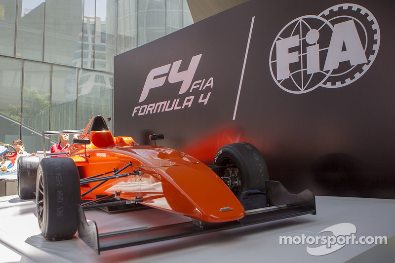 Auto Mygale F4