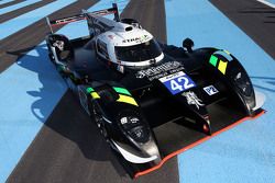 Peluncuran livery Strakka-Dome S103-Nissan