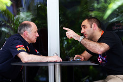(L to R): Франц Тост, директор Scuderia Toro Rosso Team и Сириль Абитбуль, управляющий директор Rena