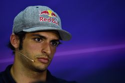 Carlos Sainz Jr., Scuderia Toro Rosso in the FIA Press Conference