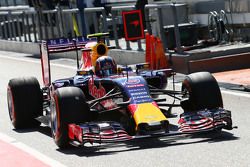 Даниил Квят, Red Bull Racing RB11