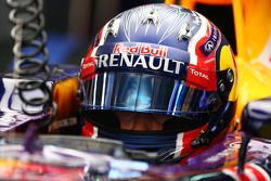 Daniil Kvyat, Red Bull Racing RB11