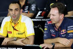 Cyril Abiteboul, Renault Sport F1 et Christian Horner, Team Principal Red Bull Racing