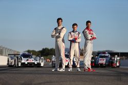 Mark Webber, Porsche Team; Anthony Davidson, Toyota Racing, und Loic Duval, Audi Sport Team Joest