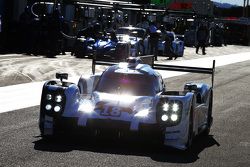 #18 Porsche Team Porsche 919 Hybrid: Romain Dumas, Neel Jani, Marc Lieb