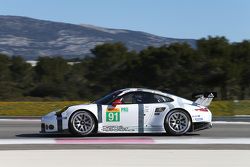 #91 Porsche Team Manthey Porsche 911 RSR: Jörg Bergmeister, Richard Lietz, Michael Christensen