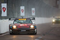 #31 EFFORT Racing Porsche 911 GT3 R: Ryan Dalziel