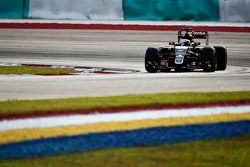 Ромен Грожан Lotus F1 E23