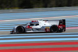 #8 Audi Sport Team Joest Audi R18 e-tron quattro: Lucas di Grassi, Loic Duval, Oliver Jarvis