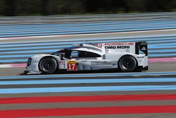 #17 Porsche Team Porsche 919 Hybrid: Timo Bernhard, Mark Webber, Brendon Hartley