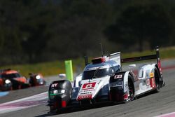 #8 Audi Sport Team Joest Audi R18 e-tron quattro: Lucas di Grassi, Loic Duval, Oliver Jarvis