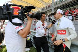 Пастор Мальдонадо Lotus F1 Team