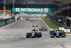 Nico Hulkenberg, Sahara Force India and Marcus Ericsson, Sauber F1 Team