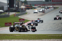 Пастор Мальдонадо Lotus F1 E23
