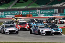 Franz Engstler, Audi TT, Liqui Moly Team Engstler; Stefano Comini, SEAT Leon Racer, Target Competiti