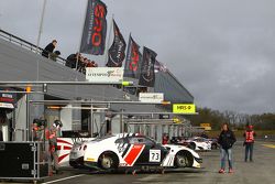 #73 MRS GT Racing，尼桑GT-R Nismo GT3: Sean Walkinshaw, Craig Dolby