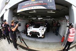 #73 MRS GT Racing Nissan GT-R Nismo GT3 : Sean Walkinshaw, Craig Dolby