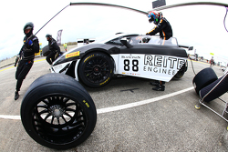#88 Reiter Engineering Lamborghini Gallardo LP560-4 R-EX: Albert von Thurn und Taxis, Nicky Catsburg