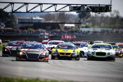 Start: #3 Belgian Audi Club Team WRT Audi R8 LMS ultra: Stéphane Richelmi, Stéphane Ortelli