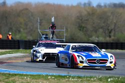 #71 俄罗斯GT车队，梅赛德斯SLS AMG GT3: Alexei Vesiliev, Christophe Bouchut