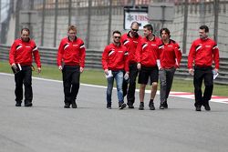 Will Stevens, Manor F1 Team and Roberto Merhi, Manor F1 Team