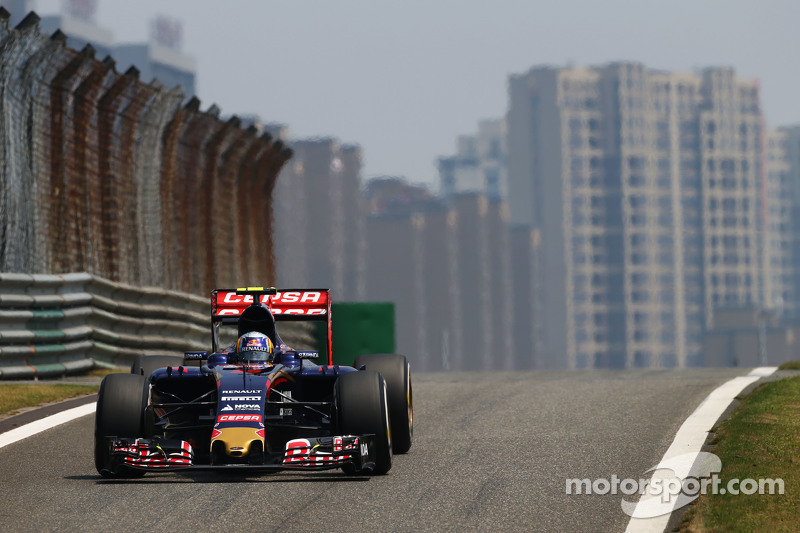 Carlos Sainz Jr., Scuderia Toro Rosso STR10