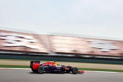 Daniil Kvyat, Red Bull Racing RB11