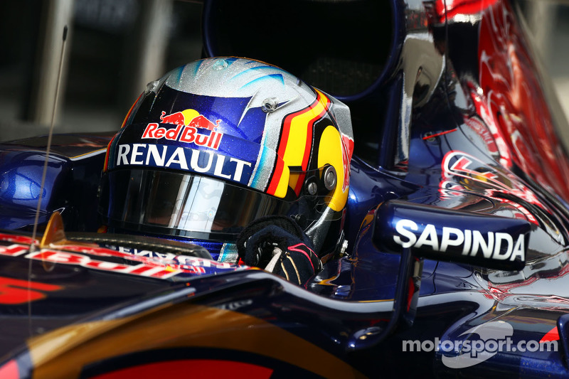 Carlos Sainz Jr., Scuderia Toro Rosso STR10