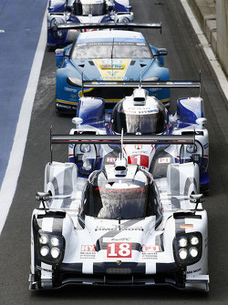 #18 Porsche Team Porsche 919 Hybrid : Romain Dumas, Neel Jani, Marc Lieb