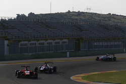 Aleksander Bosak, Arden International and Esteban Ocon, ART Grand Prix y Matthew Parry, Koiranen GP