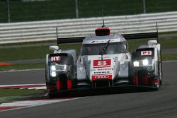 #8 Audi Sport Team Joest Audi R18 e-tron quattro : Lucas Di Grassi, Loic Duval, Oliver Jarvis