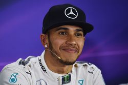 Lewis Hamilton, Mercedes AMG F1 en la conferencia de prensa de la FIA