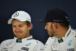 (L to R): Nico Rosberg, Mercedes AMG F1 and Lewis Hamilton, Mercedes AMG F1 in the FIA Press Conference